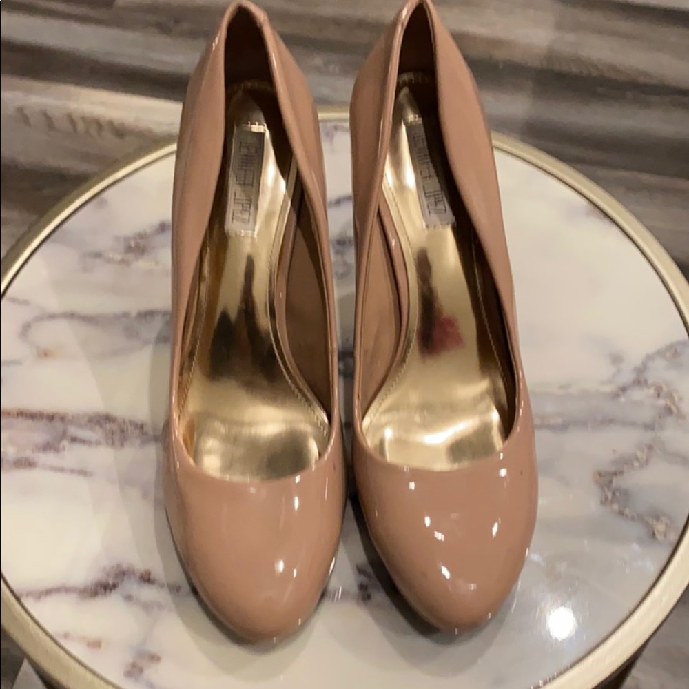 JLo  nude patent stilettos